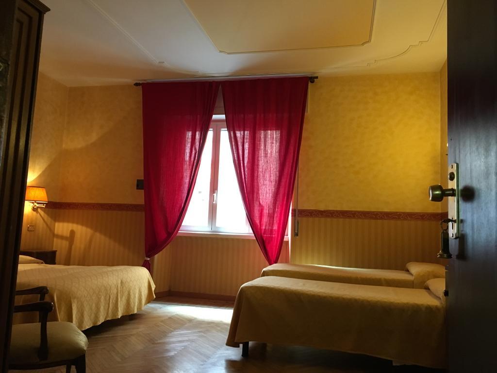 Hotel Trinita Dei Monti Roma Exterior foto